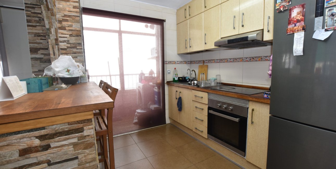 Resale - Apartment / flat -
Torrevieja - Torrevieja - Centre