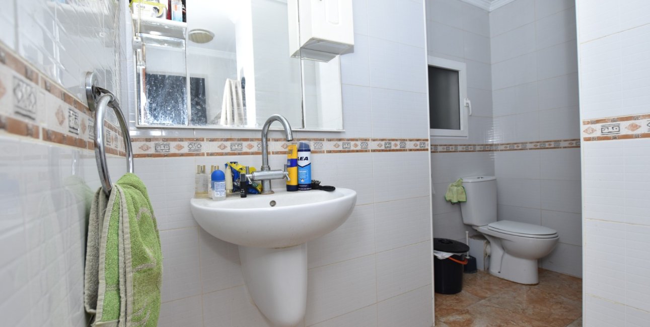 Resale - Apartment / flat -
Torrevieja - Torrevieja - Centre