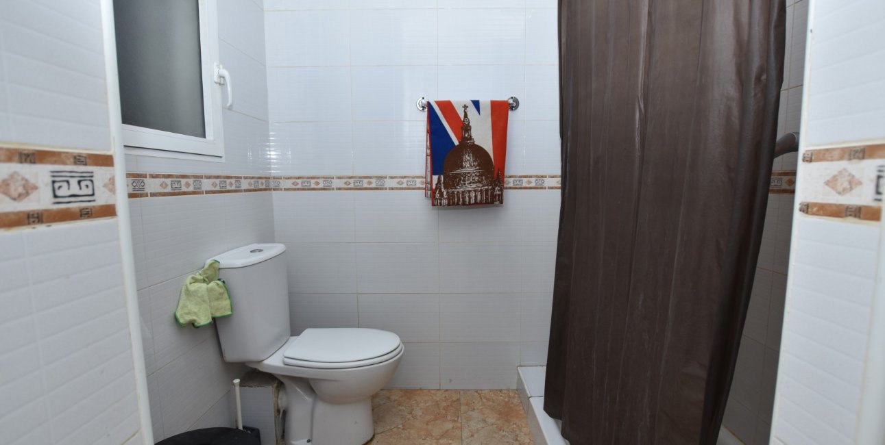 Resale - Apartment / flat -
Torrevieja - Torrevieja - Centre