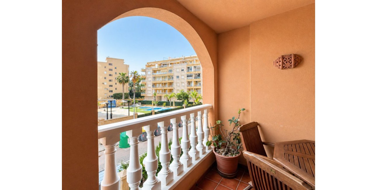 Rynek wtórny - Mieszkanie  -
Torrevieja - Playa de los Locos