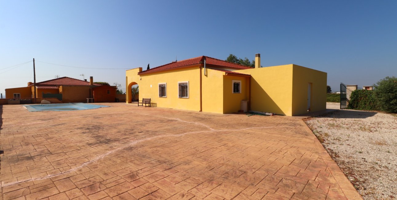 Resale - Country House -
Albatera - Albatera - Country