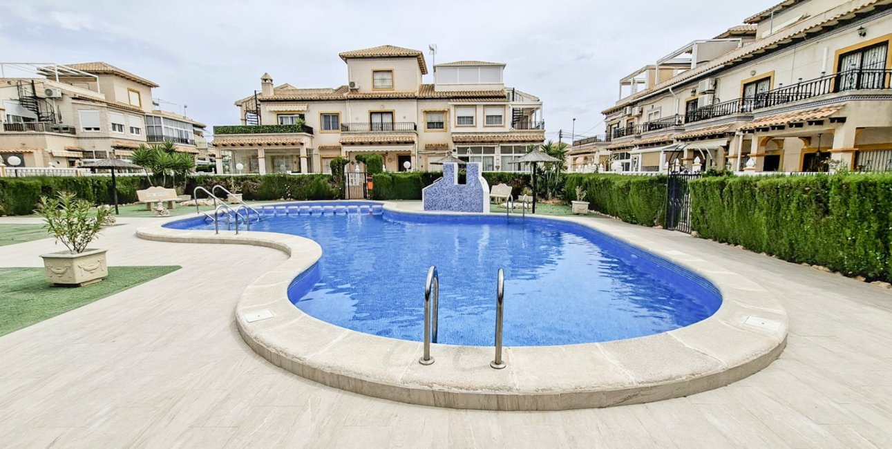 Resale - Apartment / flat -
Orihuela Costa - Playa Flamenca