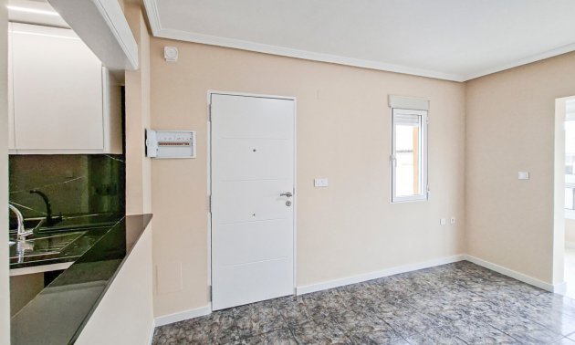 Resale - Apartment / flat -
Orihuela Costa - Playa Flamenca
