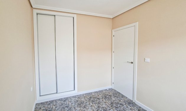 Resale - Apartment / flat -
Orihuela Costa - Playa Flamenca