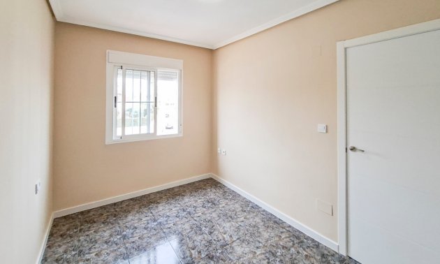Resale - Apartment / flat -
Orihuela Costa - Playa Flamenca
