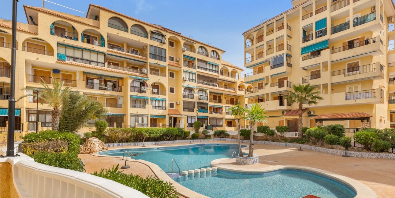 Resale - Apartment / flat -
Torrevieja - La Mata