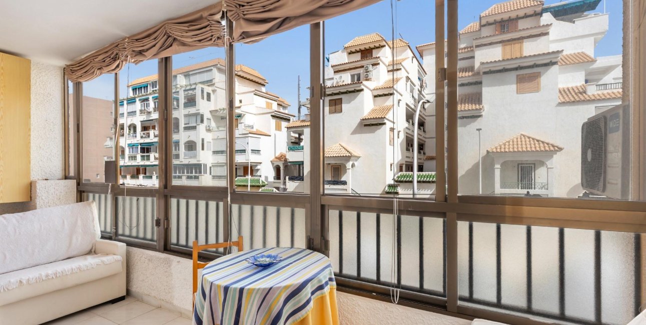 Resale - Apartment / flat -
Torrevieja - La Mata