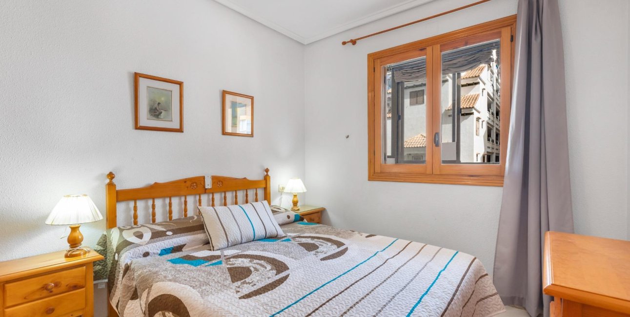Resale - Apartment / flat -
Torrevieja - La Mata