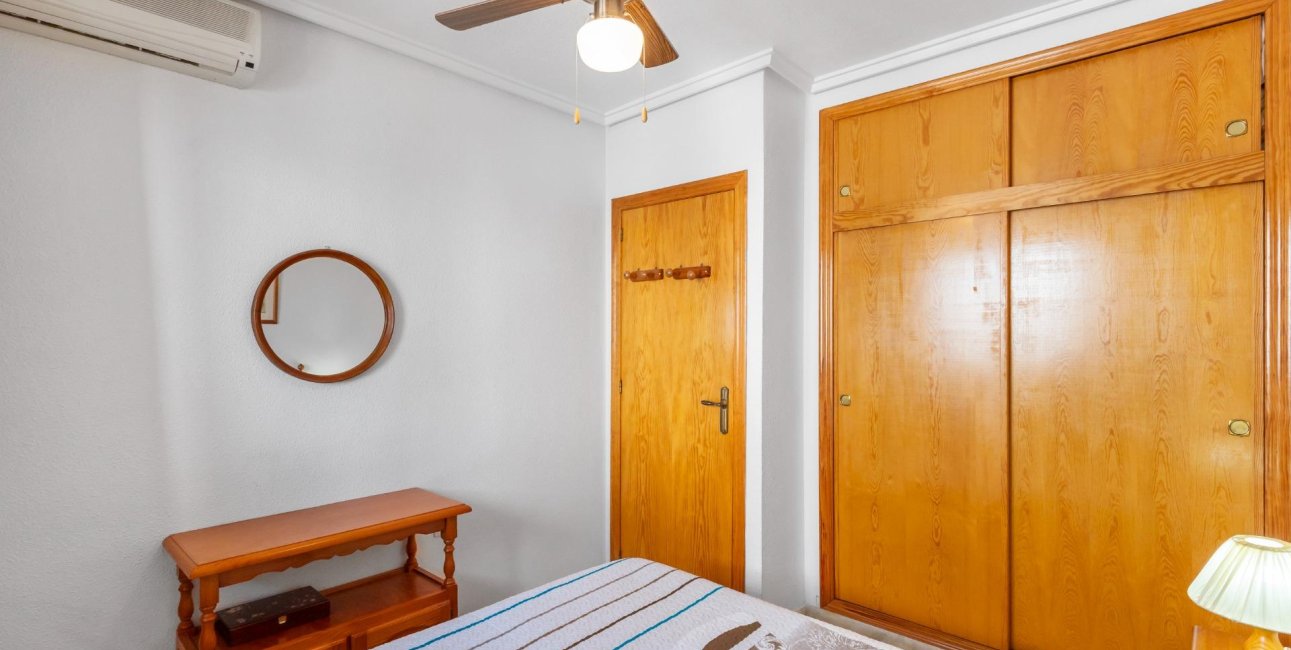 Resale - Apartment / flat -
Torrevieja - La Mata