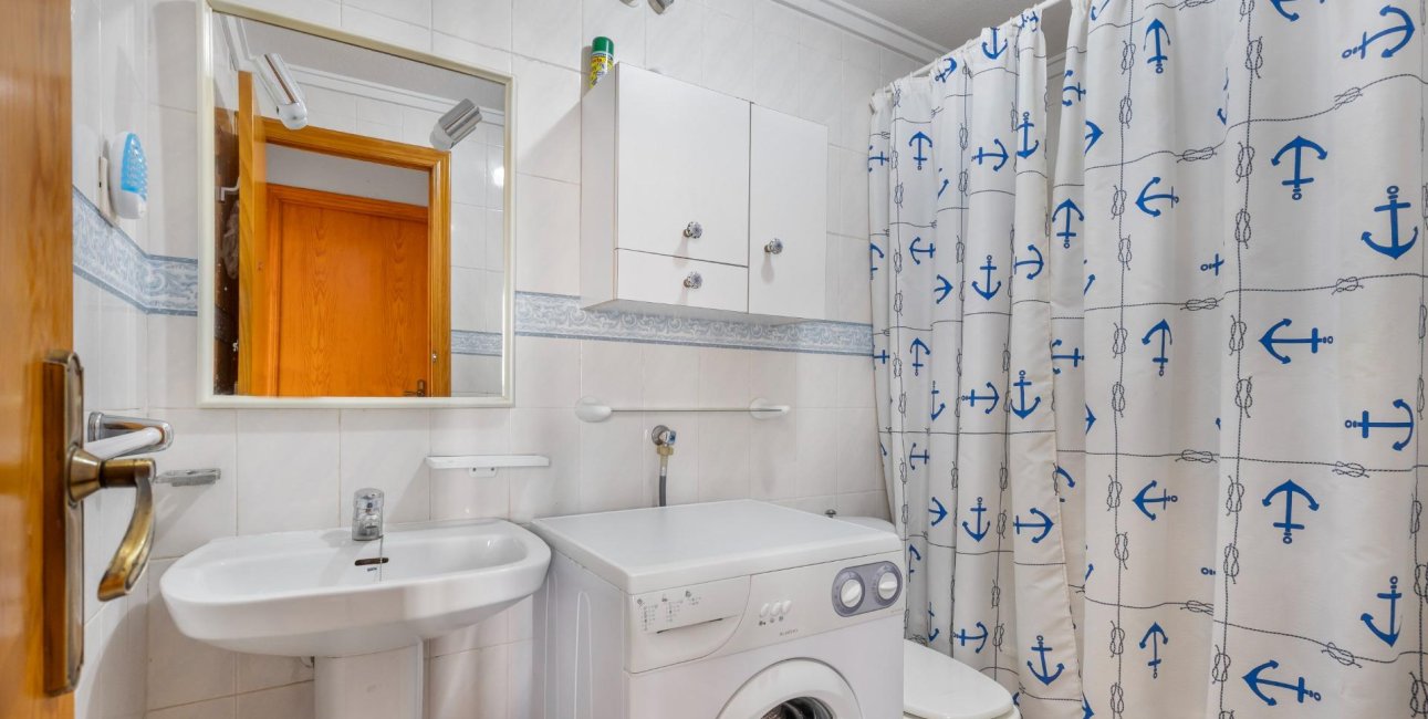 Resale - Apartment / flat -
Torrevieja - La Mata