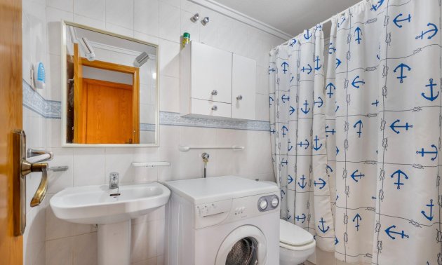 Resale - Apartment / flat -
Torrevieja - La Mata
