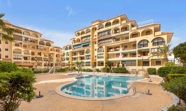 Resale - Apartment / flat -
Torrevieja - La Mata