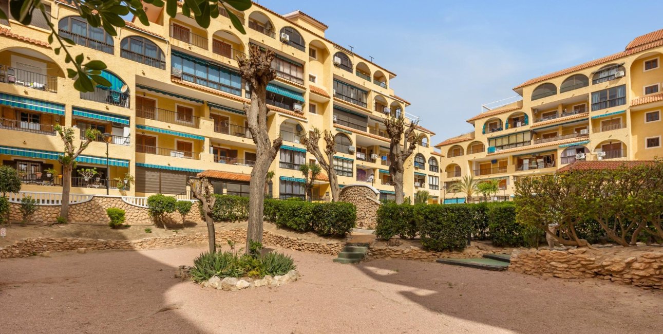 Resale - Apartment / flat -
Torrevieja - La Mata