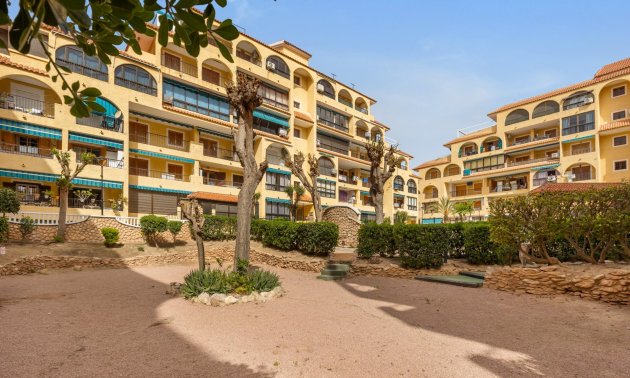 Resale - Apartment / flat -
Torrevieja - La Mata