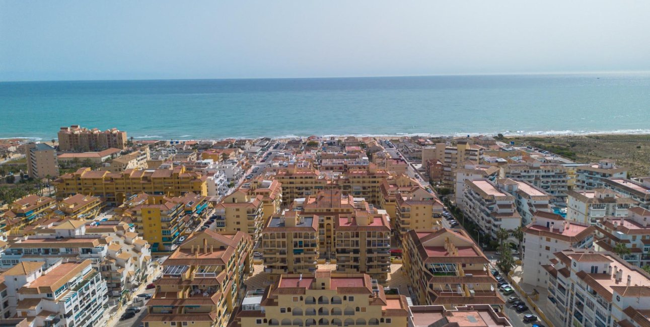 Resale - Apartment / flat -
Torrevieja - La Mata