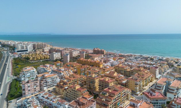 Resale - Apartment / flat -
Torrevieja - La Mata