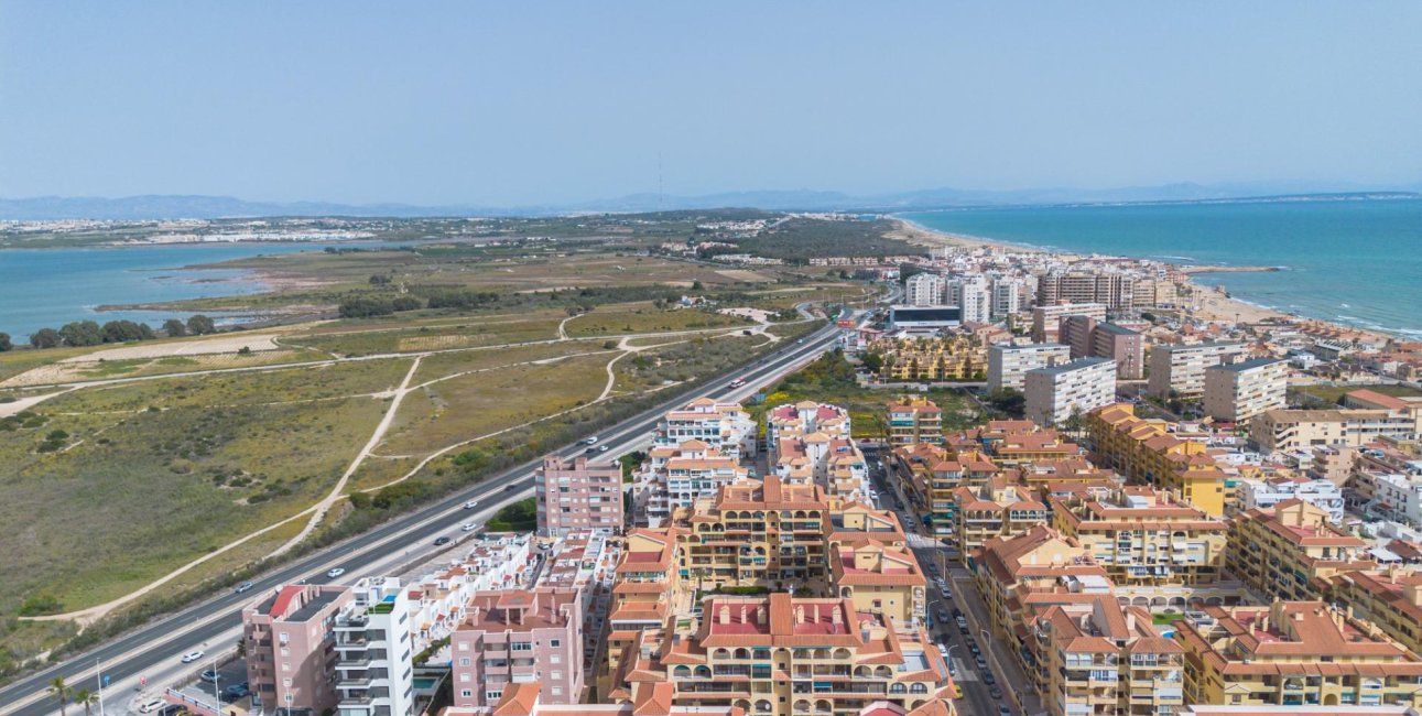 Resale - Apartment / flat -
Torrevieja - La Mata