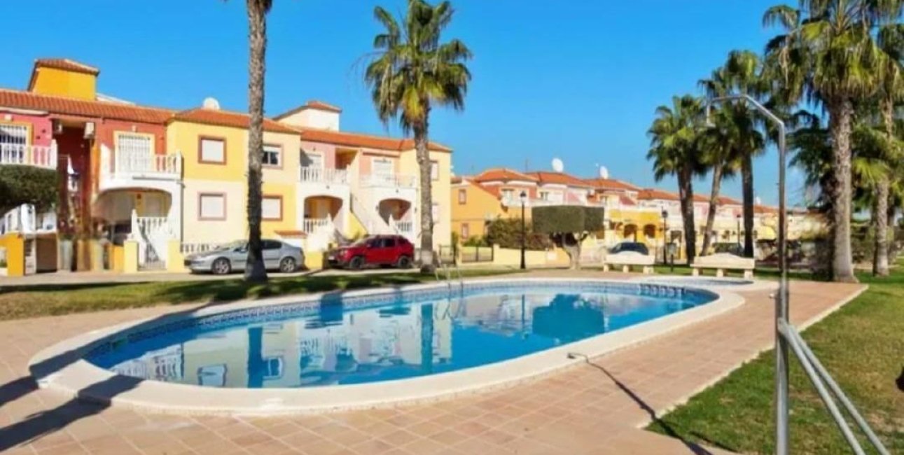 Rynek wtórny - Bungalow -
Orihuela Costa - Lomas de Cabo Roig