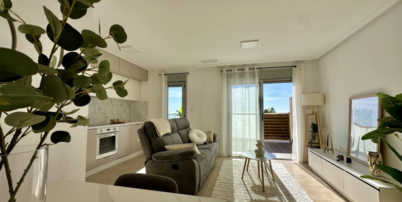 Resale - Apartment / flat -
Torrevieja - Torrevieja - Centre