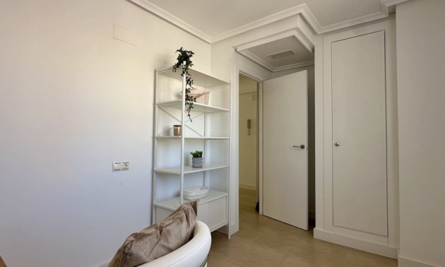 Resale - Apartment / flat -
Torrevieja - Torrevieja - Centre