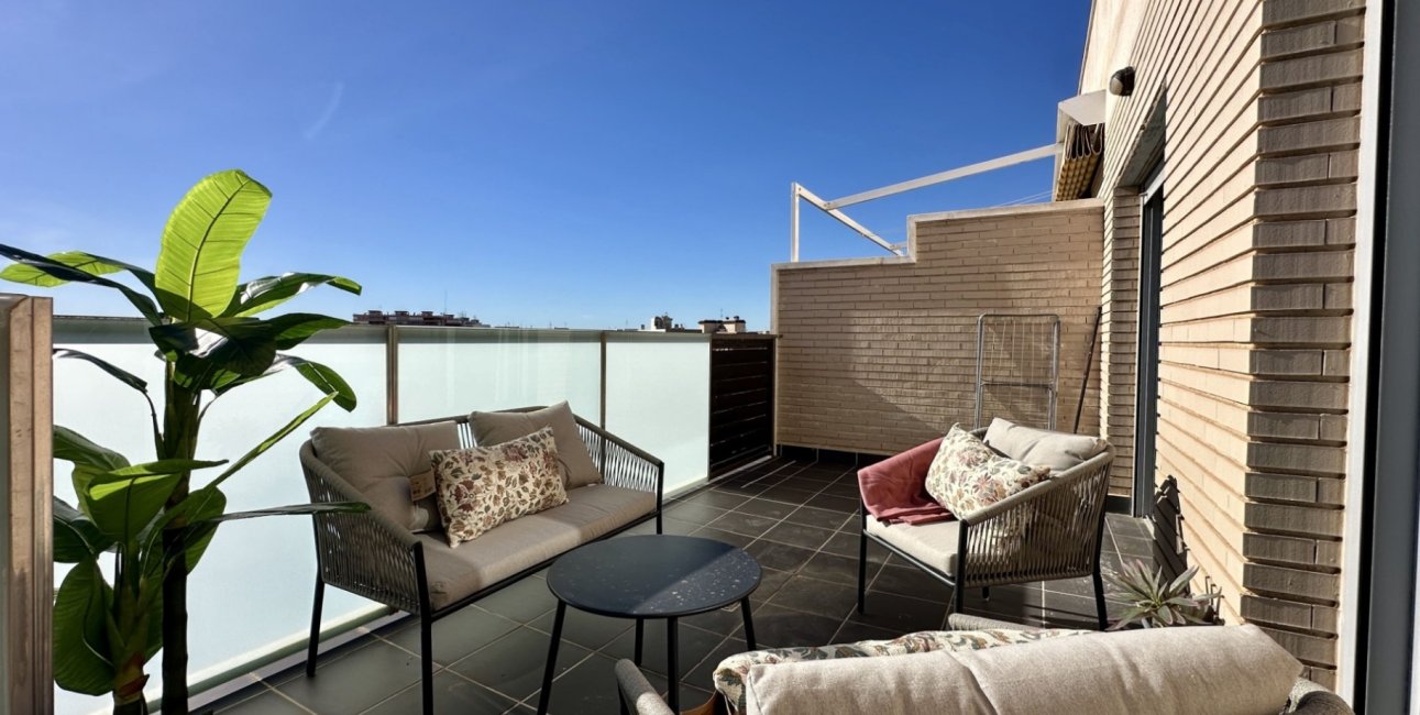Resale - Apartment / flat -
Torrevieja - Torrevieja - Centre