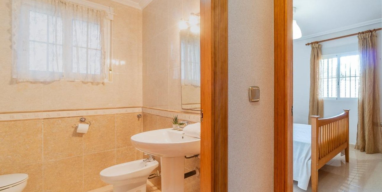 Resale - Apartment / flat -
Orihuela Costa - Lomas de Cabo Roig-Los Dolses