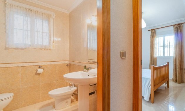 Resale - Apartment / flat -
Orihuela Costa - Lomas de Cabo Roig-Los Dolses