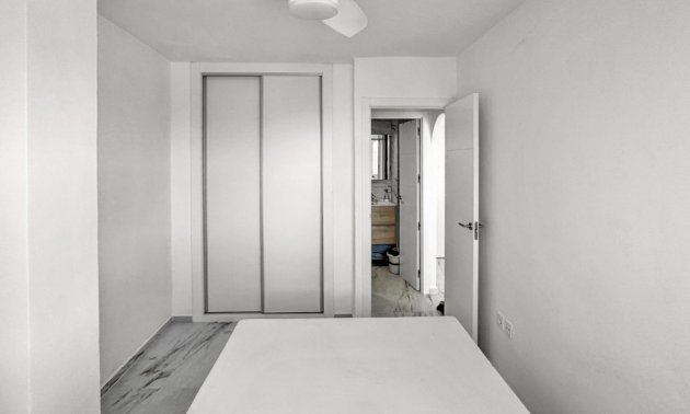 Resale - Apartment / flat -
Torrevieja - Rocio del Mar
