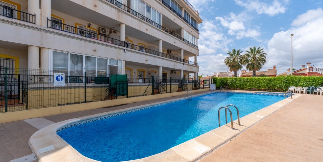 Resale - Apartment / flat -
Orihuela Costa - Playa Flamenca