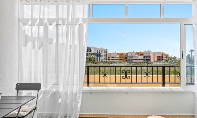 Resale - Apartment / flat -
Orihuela Costa - Playa Flamenca