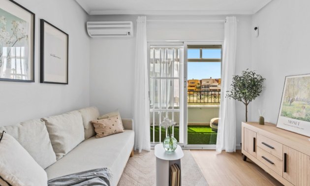 Resale - Apartment / flat -
Orihuela Costa - Playa Flamenca