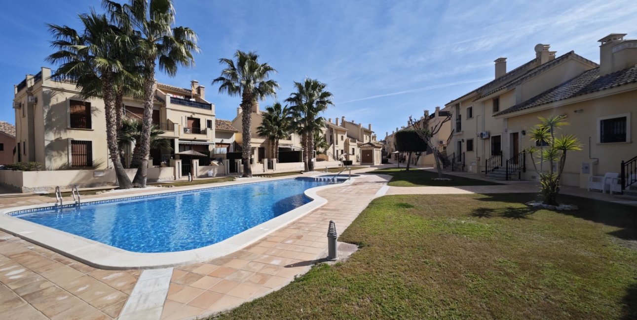 Rynek wtórny - Mieszkanie  -
Algorfa - La Finca Golf Resort