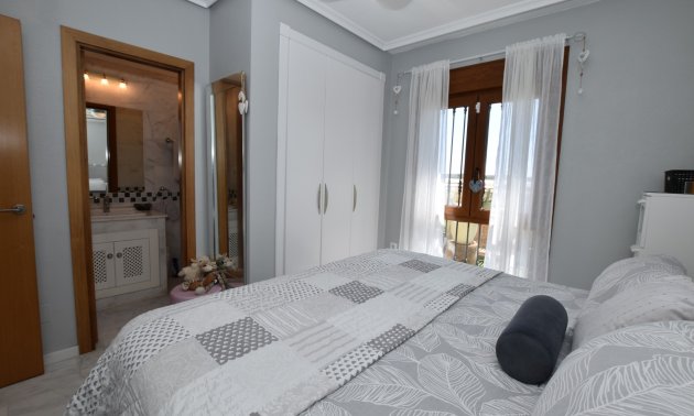 Rynek wtórny - Mieszkanie  -
Algorfa - La Finca Golf Resort