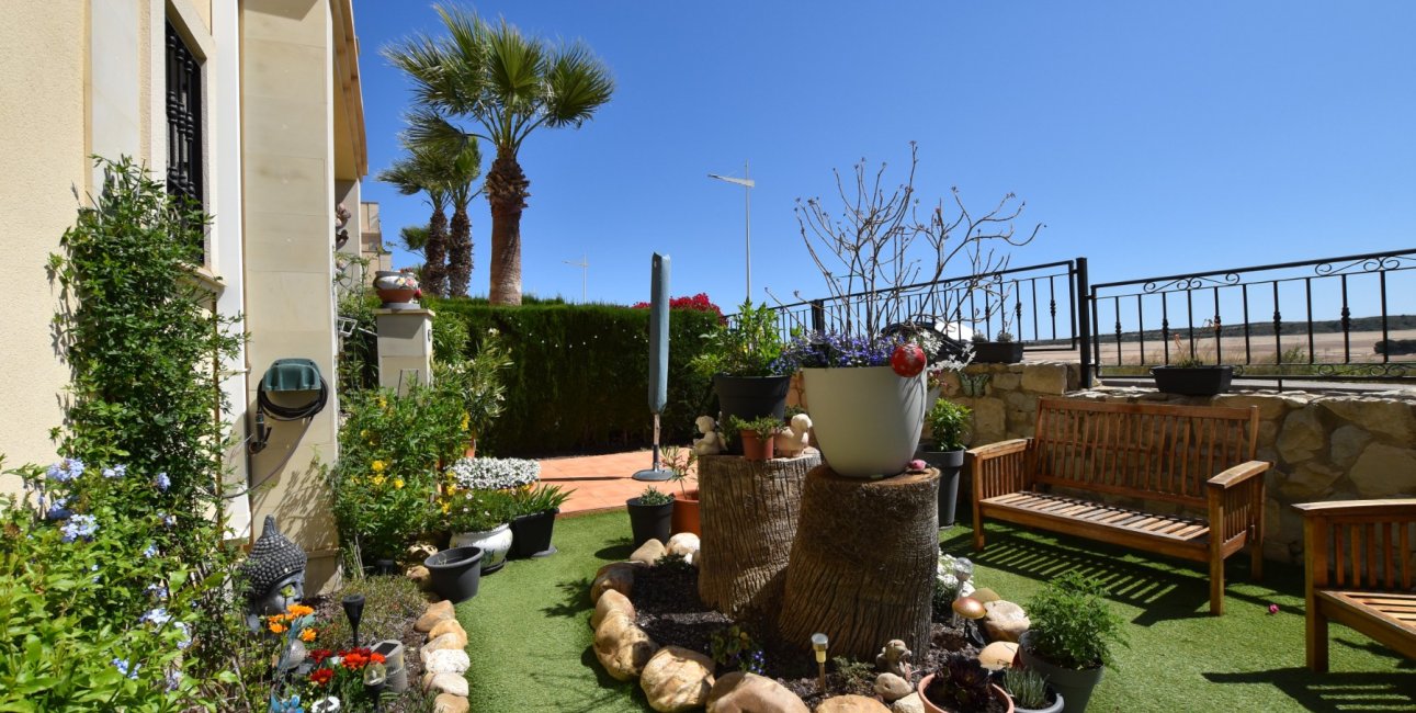 Rynek wtórny - Mieszkanie  -
Algorfa - La Finca Golf Resort