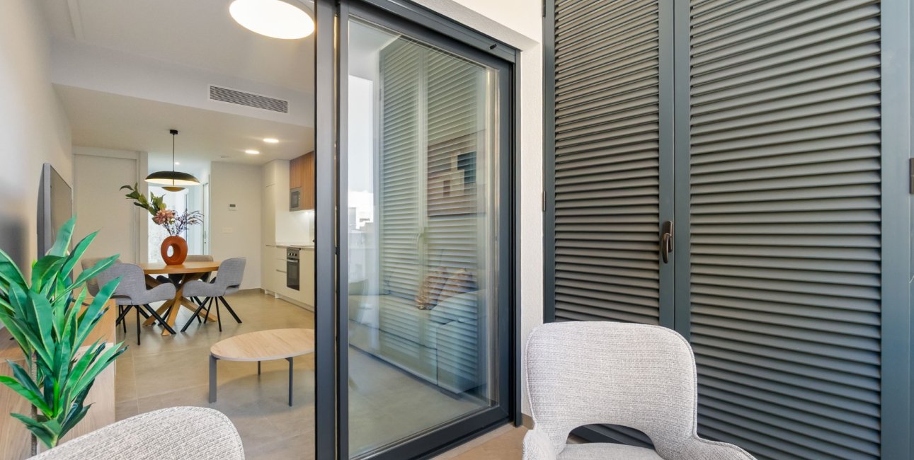 Resale - Apartment / flat -
Torrevieja - Playa Del Cura
