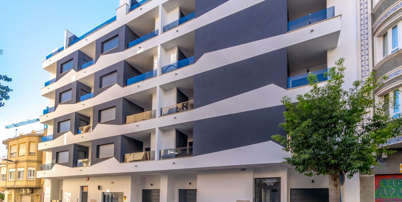 Resale - Apartment / flat -
Torrevieja - Playa Del Cura