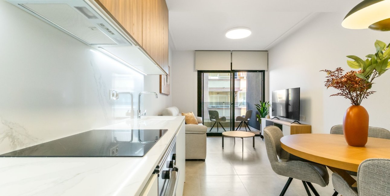 Resale - Apartment / flat -
Torrevieja - Playa Del Cura