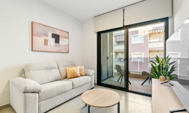 Resale - Apartment / flat -
Torrevieja - Playa Del Cura