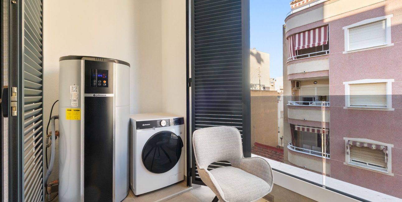 Resale - Apartment / flat -
Torrevieja - Playa Del Cura