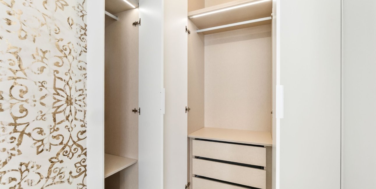 Resale - Apartment / flat -
Torrevieja - Playa Del Cura