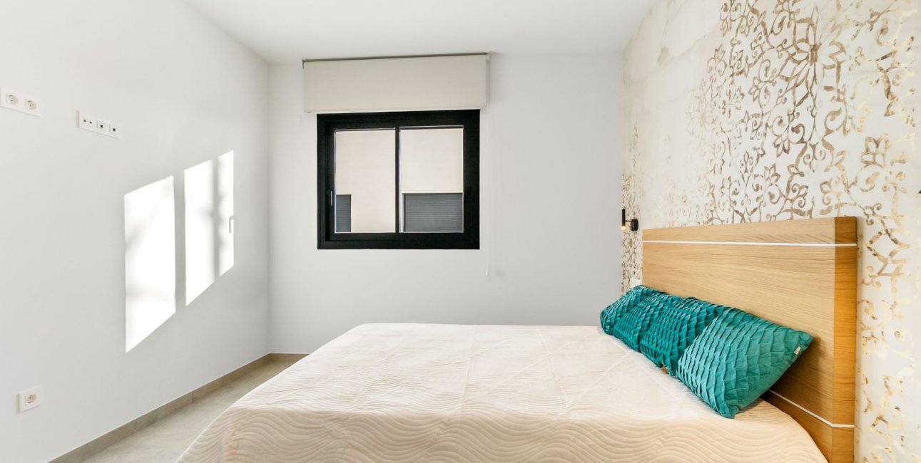 Resale - Apartment / flat -
Torrevieja - Playa Del Cura