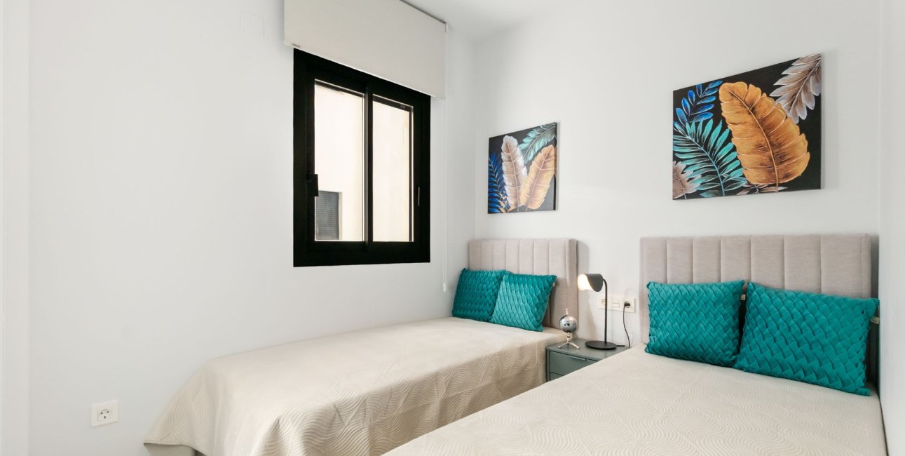 Resale - Apartment / flat -
Torrevieja - Playa Del Cura