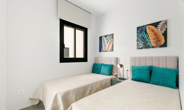 Resale - Apartment / flat -
Torrevieja - Playa Del Cura