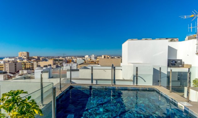 Resale - Apartment / flat -
Torrevieja - Playa Del Cura