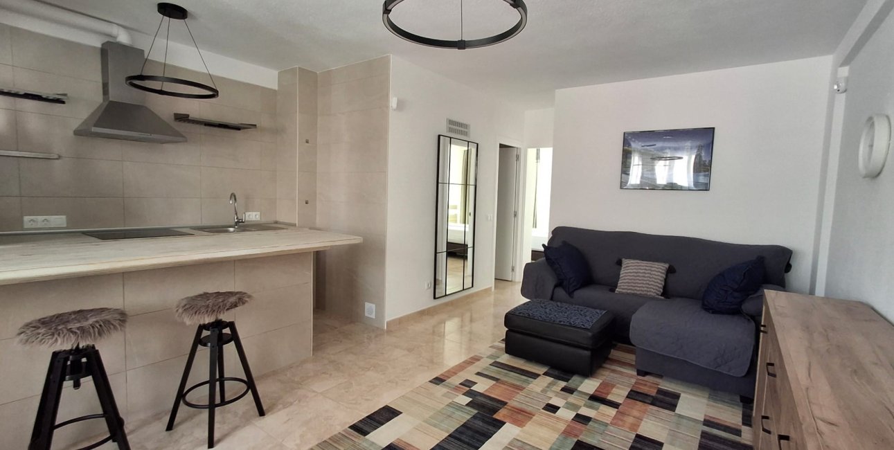 Resale - Apartment / flat -
Torrevieja - Torre La Mata