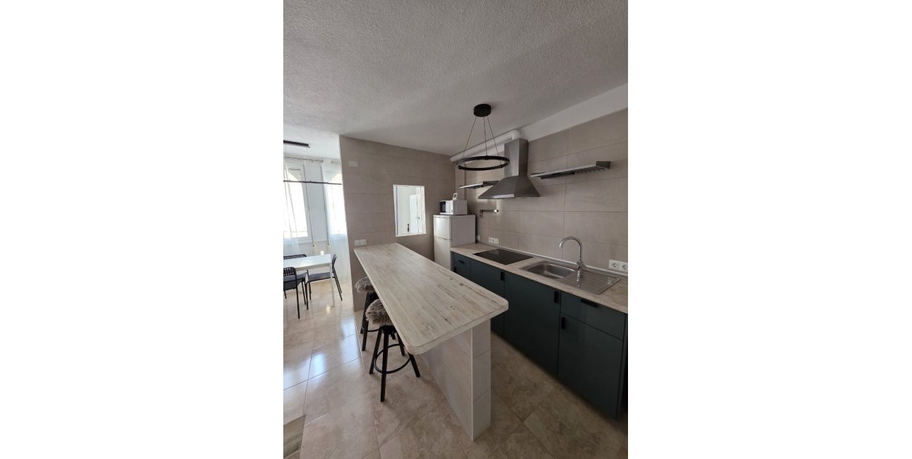 Resale - Apartment / flat -
Torrevieja - Torre La Mata