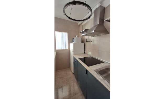 Resale - Apartment / flat -
Torrevieja - Torre La Mata