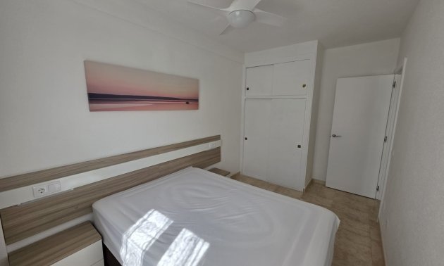 Resale - Apartment / flat -
Torrevieja - Torre La Mata