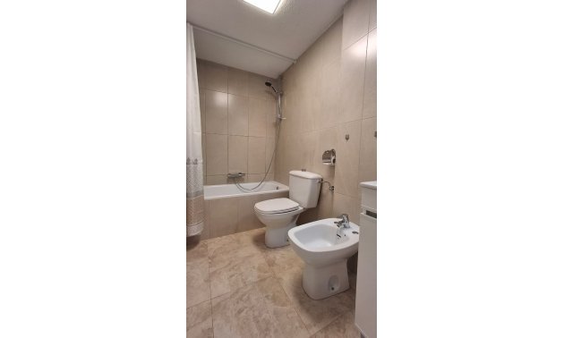 Resale - Apartment / flat -
Torrevieja - Torre La Mata