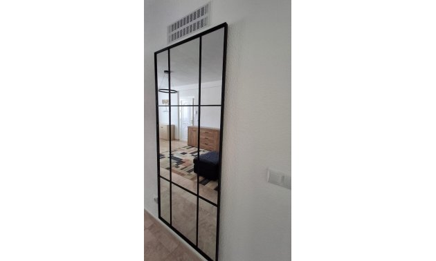 Resale - Apartment / flat -
Torrevieja - Torre La Mata